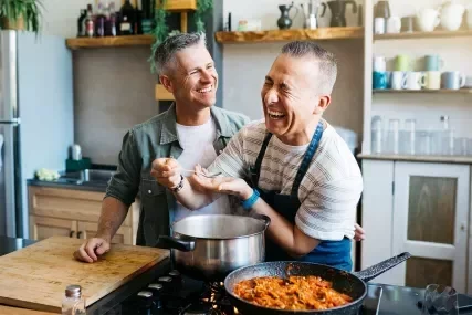 couple cooking